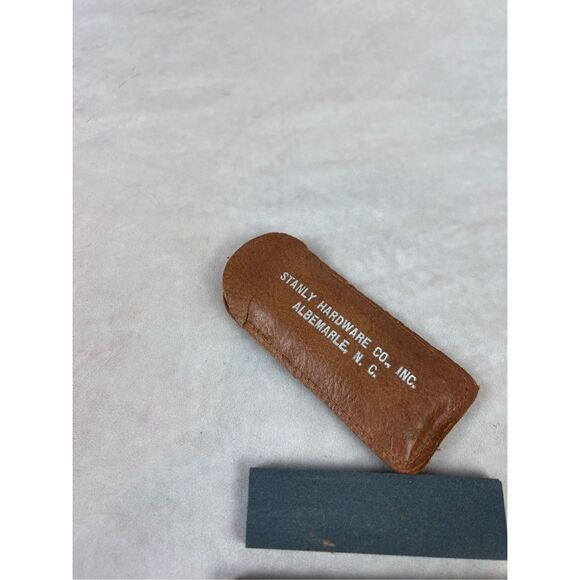 Vintage Rare Albemarle NC Stanley Hardware Company Knife Sharpener Holder - Picture 5 of 5